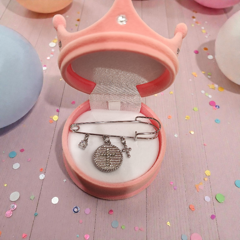 Ατσάλινη καρφίτσα για νεογέννητο με σταυρό και στρας